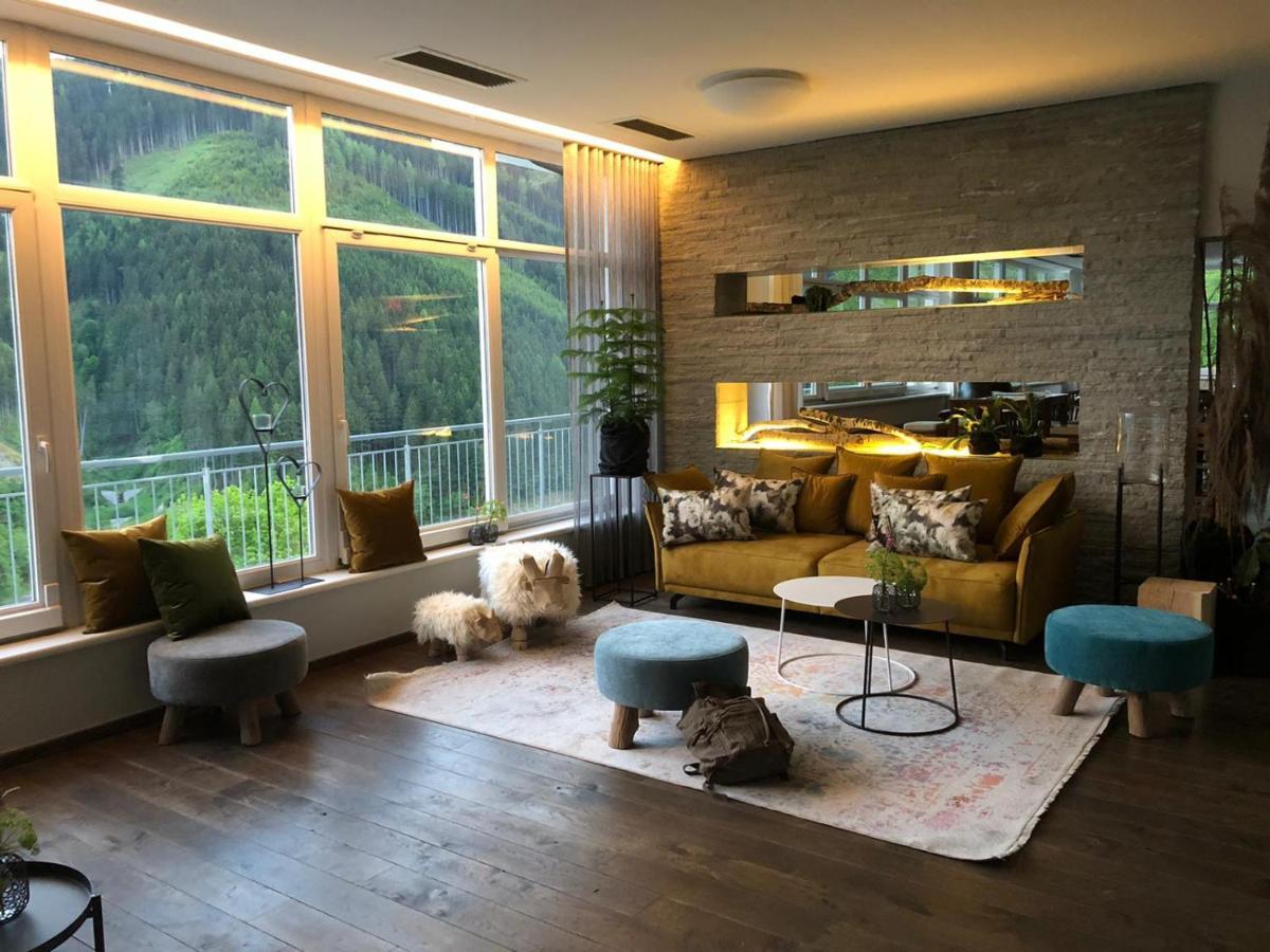 Der Sonnberg Alpinlodges - Apartments Mit Seeblick, Privater Sauna Und Self Check-In Zell am See Eksteriør bilde
